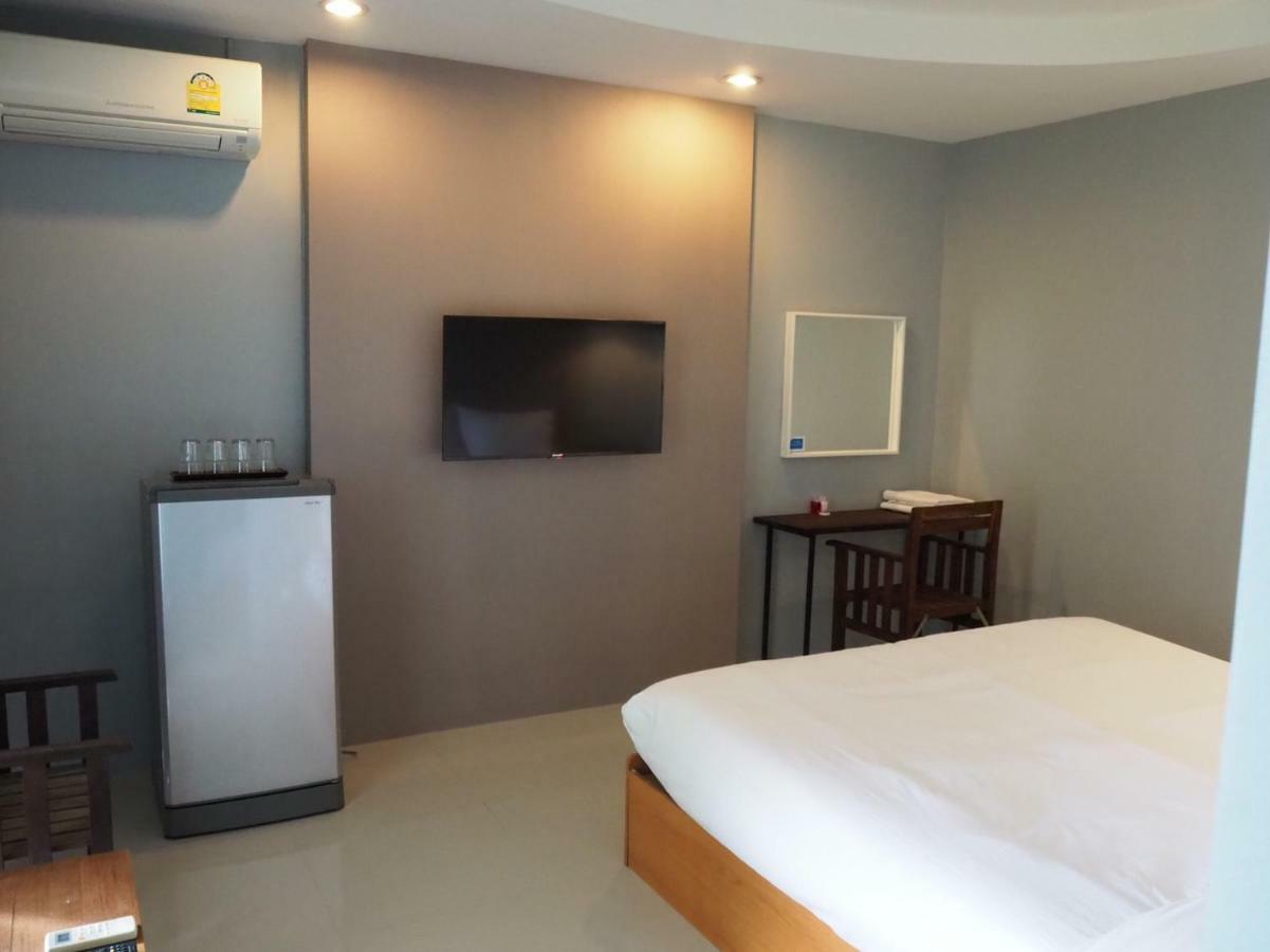The O2 Aparthotel Udon Thani Exteriör bild